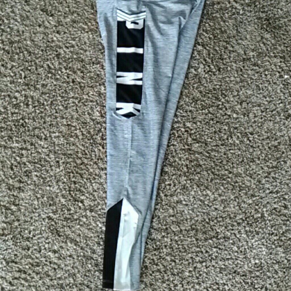 VS Pink Ultimate leggings